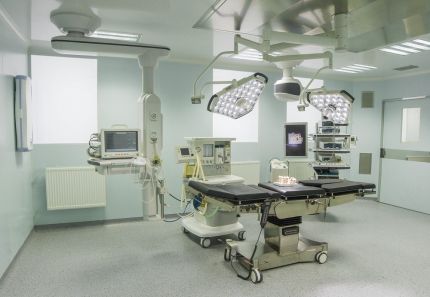 Операции без разрезов: лапароскопия на службе хирургического отделения клиники DIXION